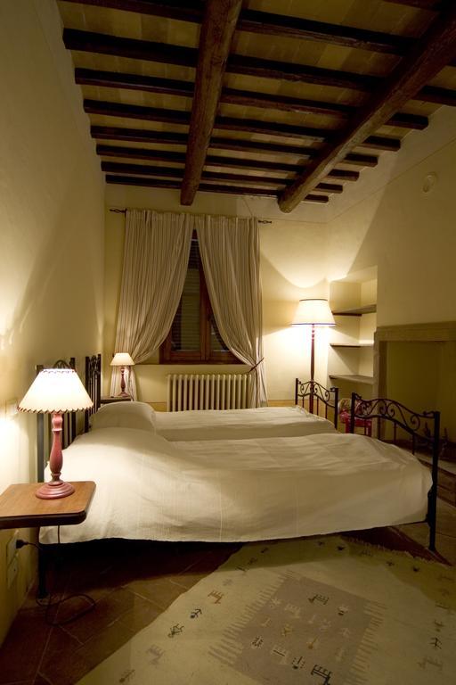 L'Arco Romanico Montefalco Buitenkant foto